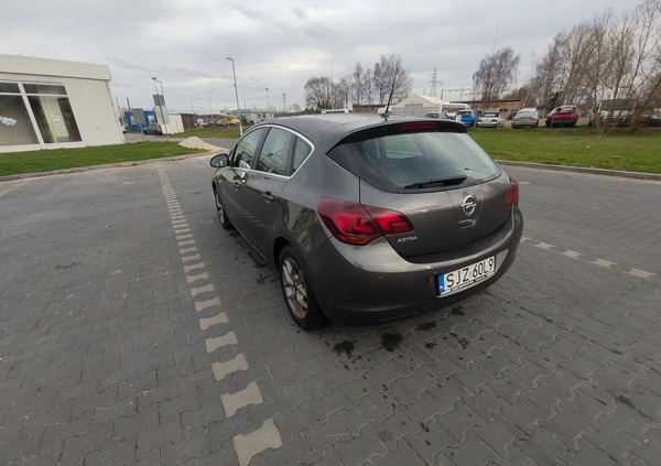 Opel Astra cena 17500 przebieg: 253000, rok produkcji 2010 z Żory małe 92